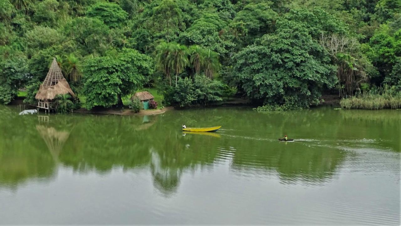 Mwamba Kelele Lodge Fort Portal Екстер'єр фото