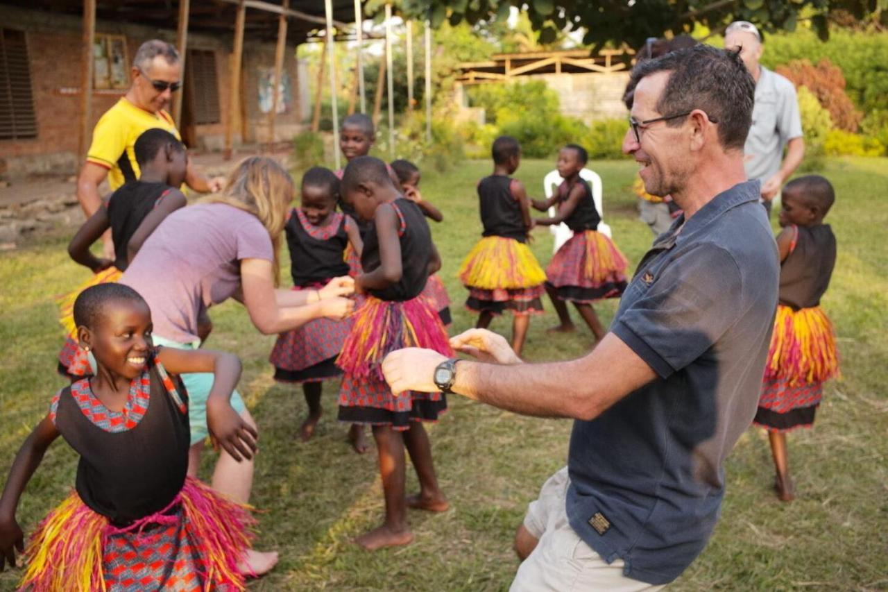Mwamba Kelele Lodge Fort Portal Екстер'єр фото