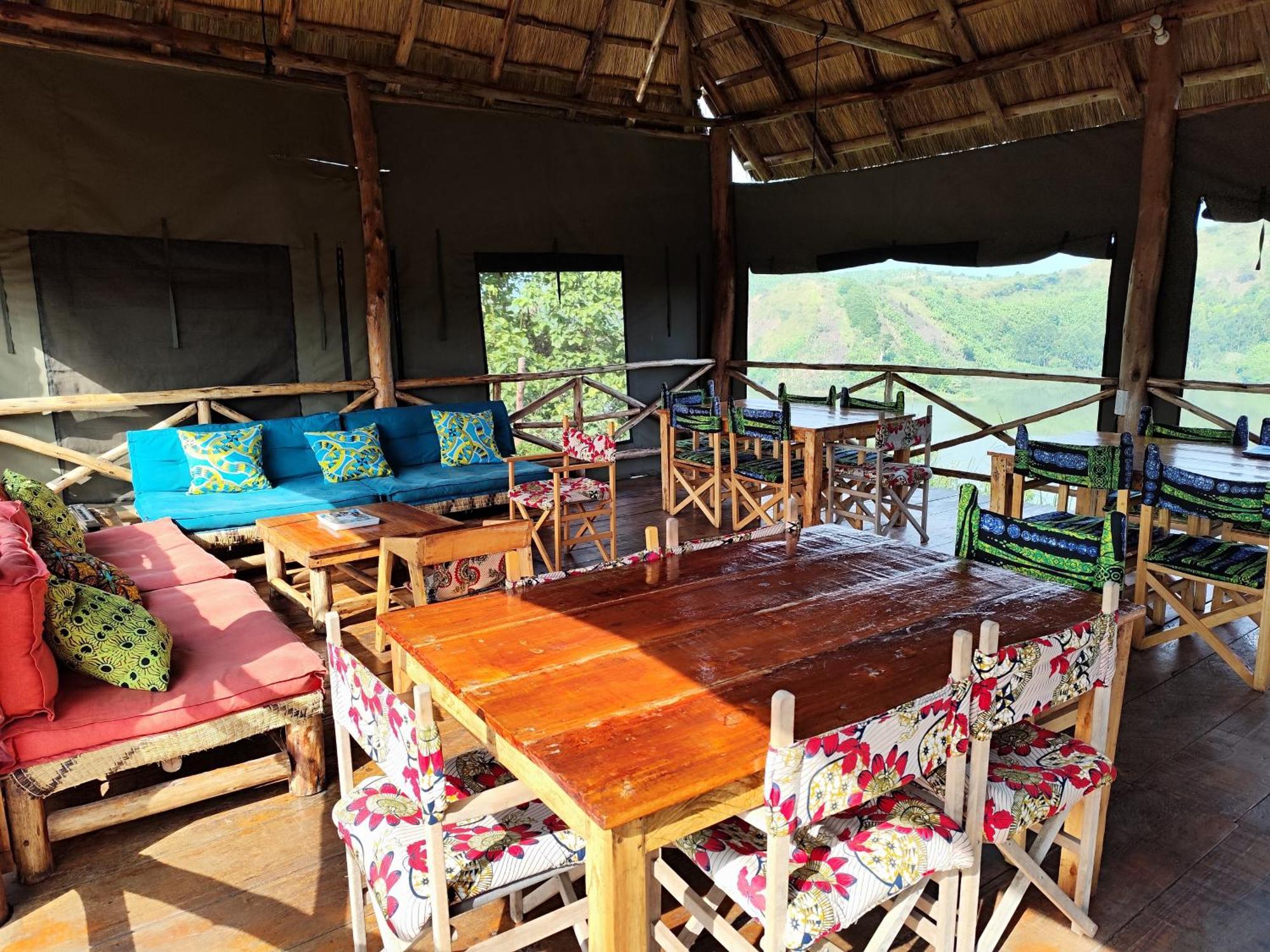 Mwamba Kelele Lodge Fort Portal Екстер'єр фото