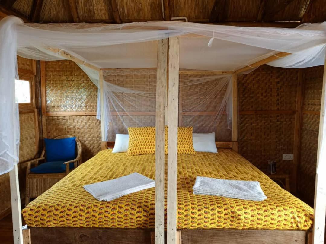 Mwamba Kelele Lodge Fort Portal Екстер'єр фото