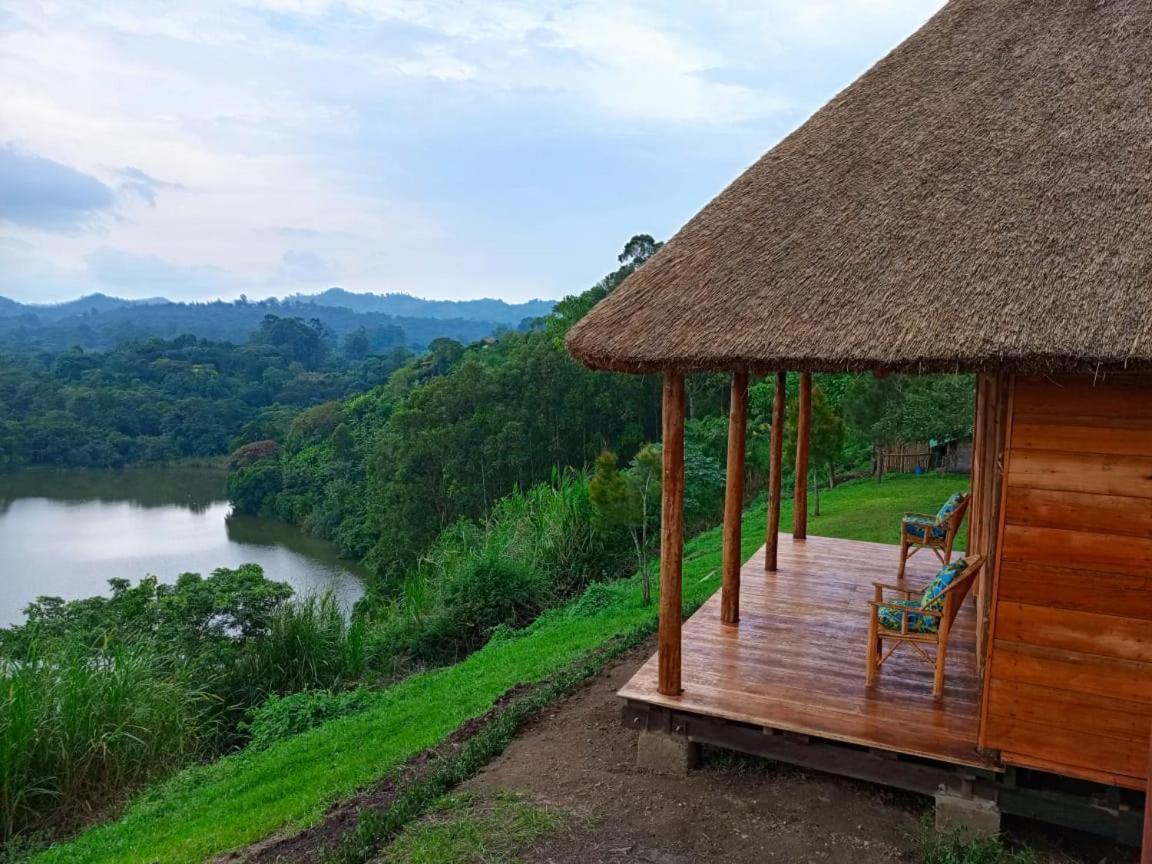 Mwamba Kelele Lodge Fort Portal Екстер'єр фото