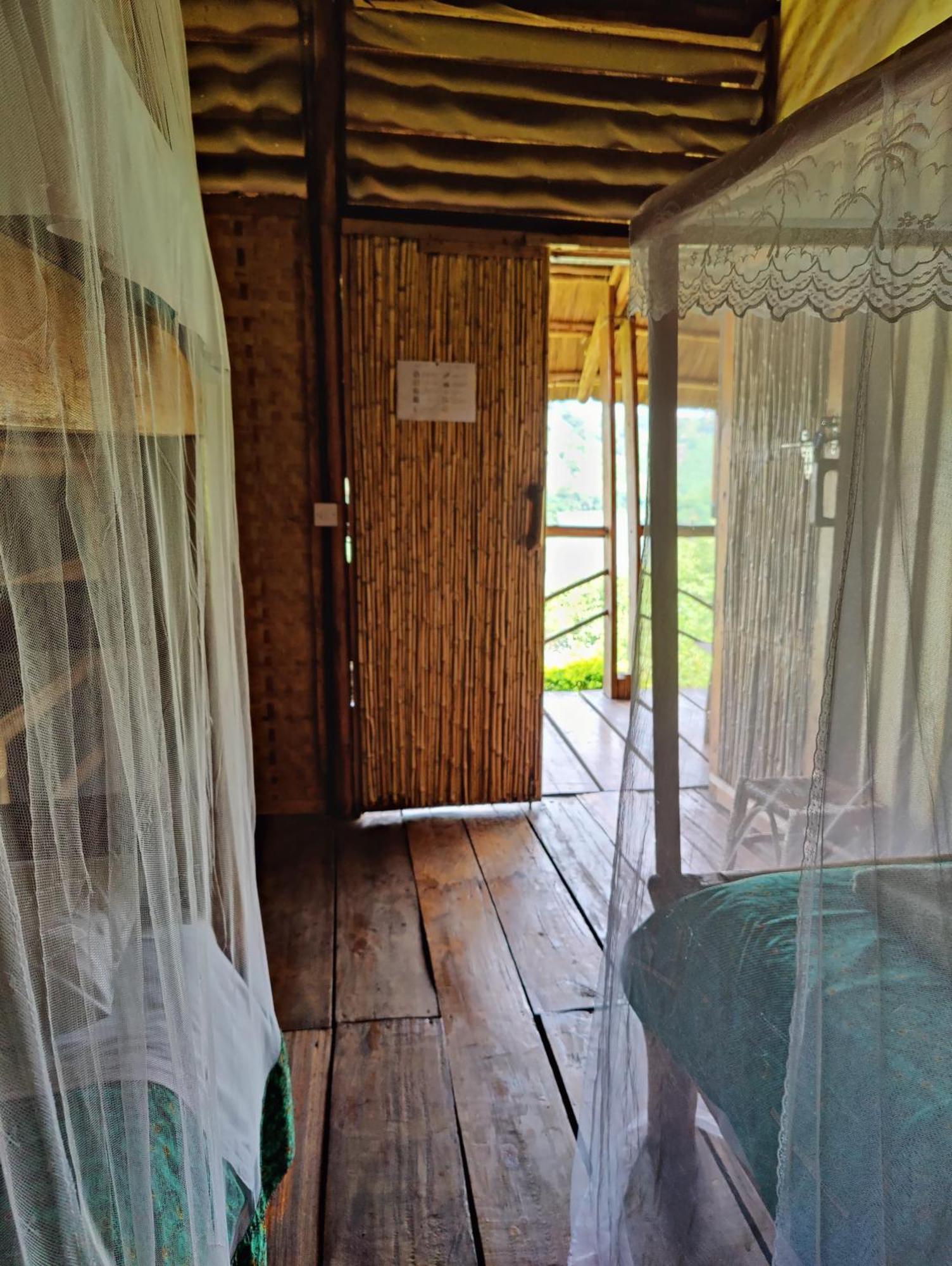 Mwamba Kelele Lodge Fort Portal Екстер'єр фото